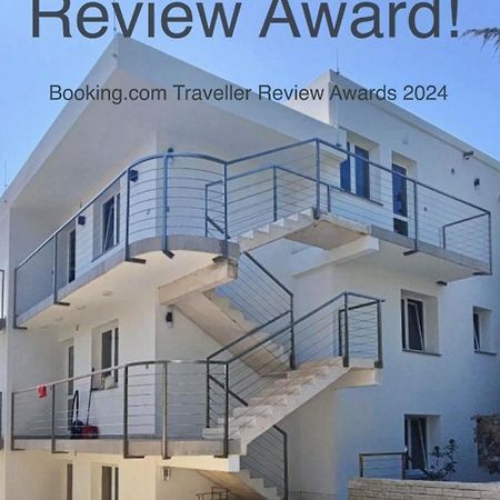Guesthouse - Hotel California Novalja Bagian luar foto