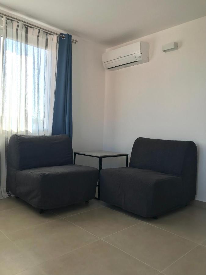 Guesthouse - Hotel California Novalja Bagian luar foto